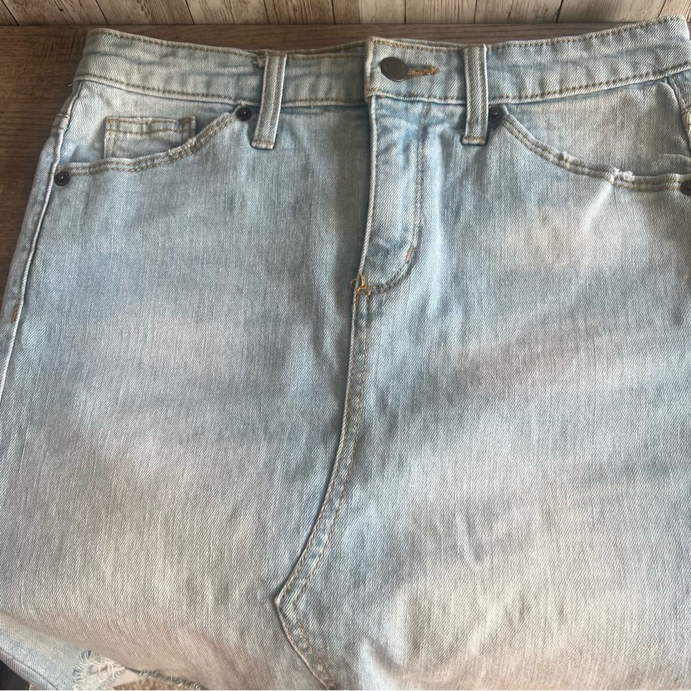 Universal Thread Light Blue Denim Skirt Raw Hem Size 2 - Picture 4 of 4